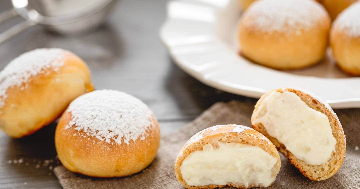 Recipe Nuvole di Napoli (Neapolitan Sweet Snowflakes) - The Recipes Club