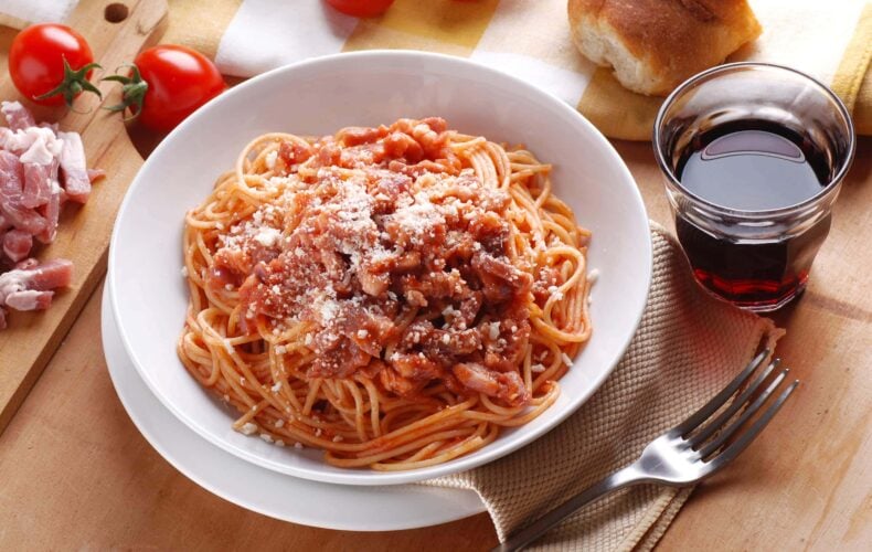 Spaghetti Amatriciana, The Authentic Italian Recipe