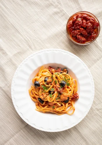 Recipe Creamy Tuna Pasta with Olives and Dried Tomatoes