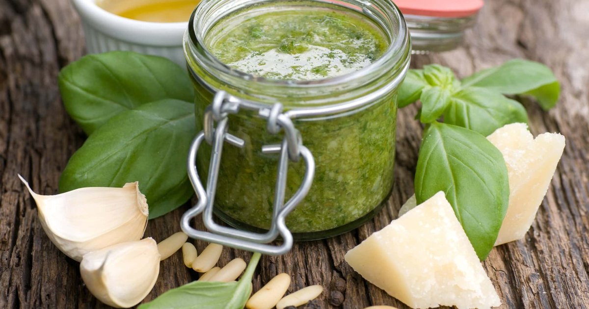 Recipe Pesto Genovese, The Authentic Italian Recipe - The Recipes Club