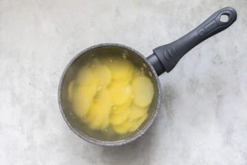 Ricetta Salmone In Crosta Di Patate Step 4