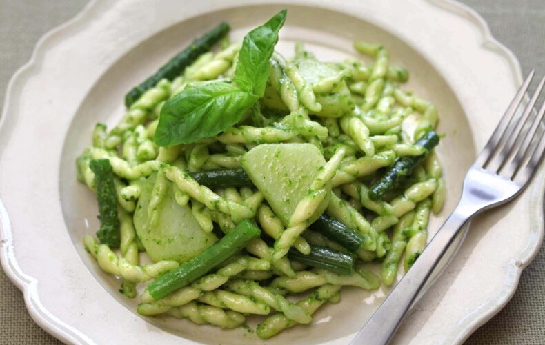 Pesto Pasta with Potatoes and Green Beans, The Authentic Italian Recipe