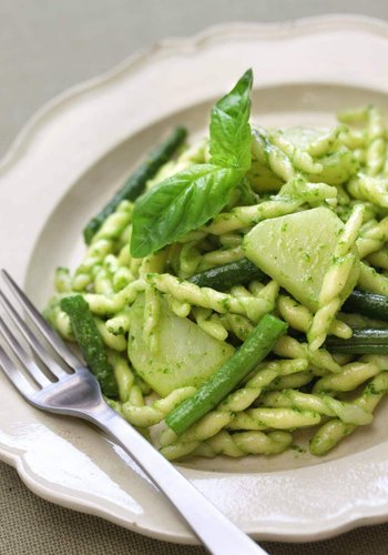 Recipe Pesto Pasta with Potatoes and Green Beans, The Authentic Italian Recipe