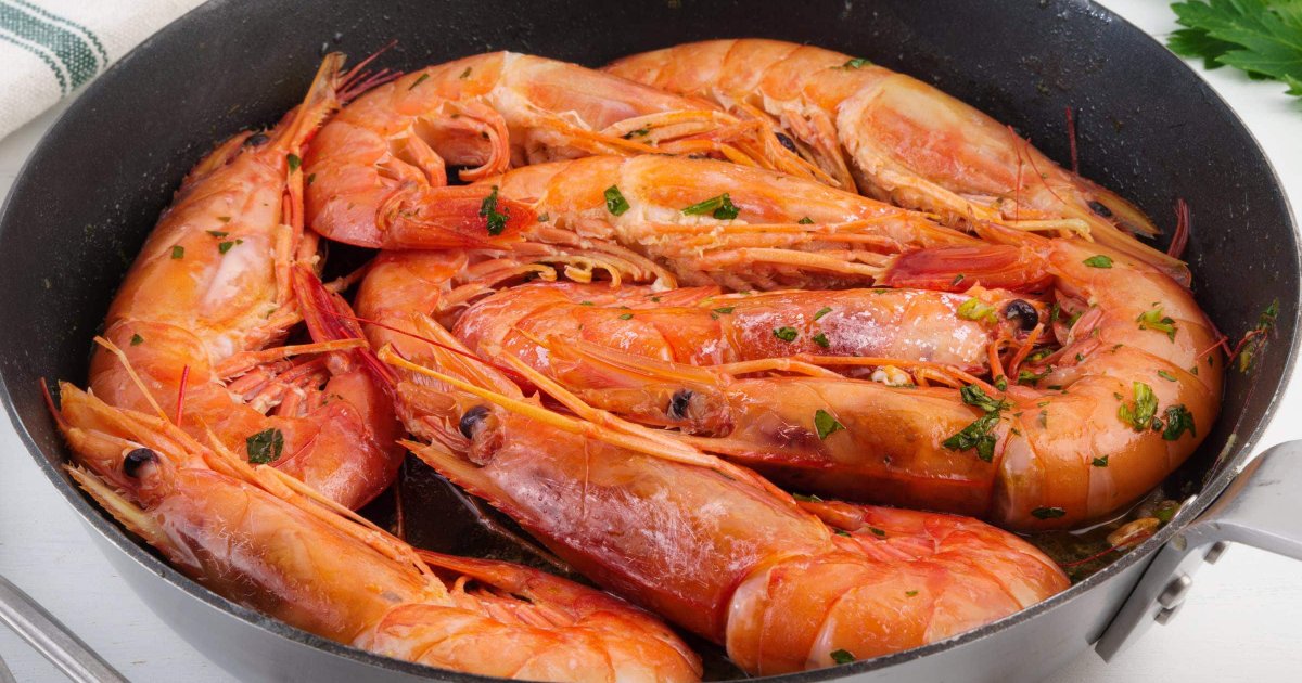 Simple Panfried Garlic Prawns Recipe The Recipes Club