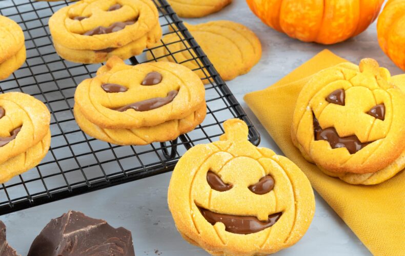 Halloween Pumpkin Nutella Cookies