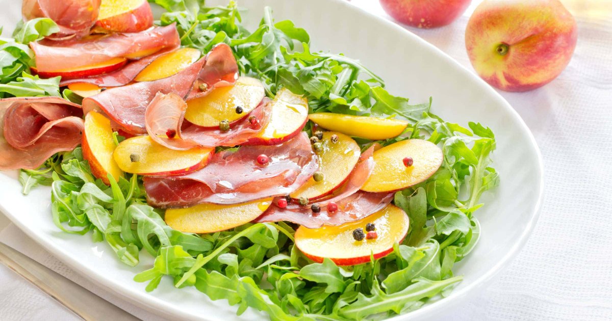 Recipe Bresaola and Peach Salad - The Recipes Club