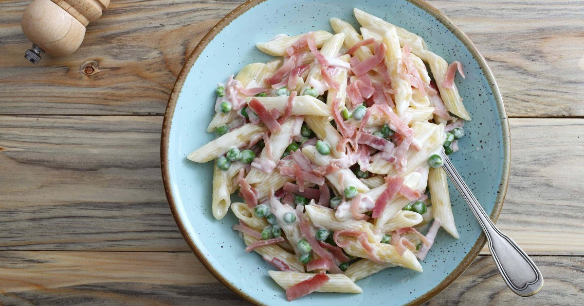 Recipe Pasta with Cream, Peas and Ham - The Recipes Club