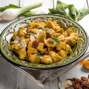 Chicken with Turmeric, Almonds and Raisins