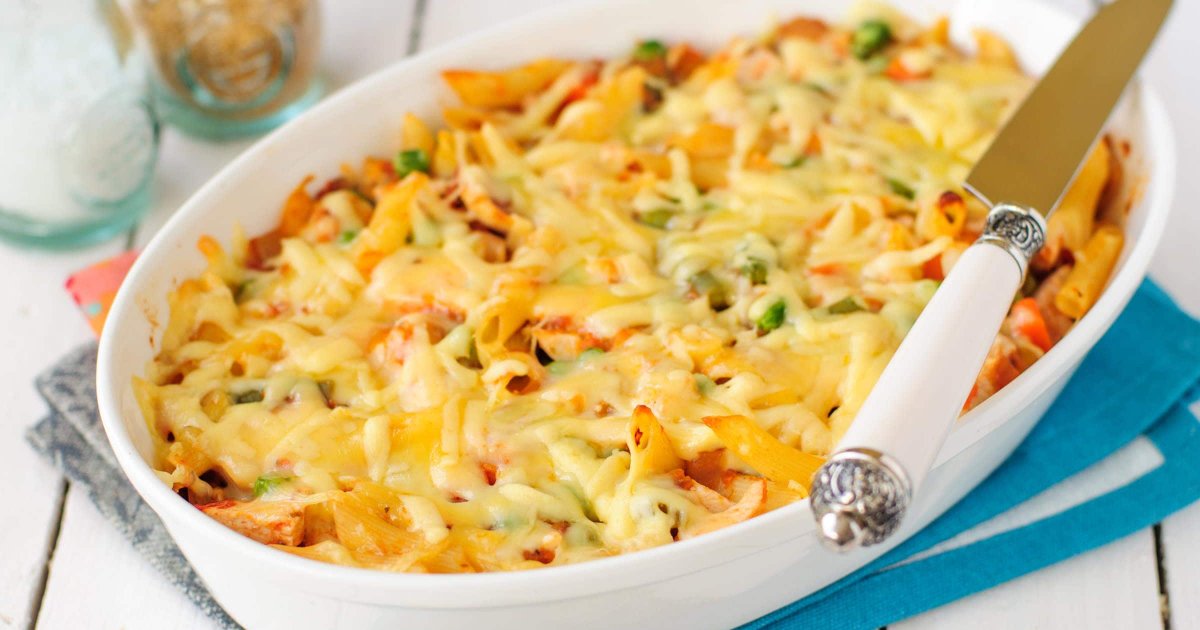 Recipe Sausage and Pepper Pasta Bake - The Recipes Club