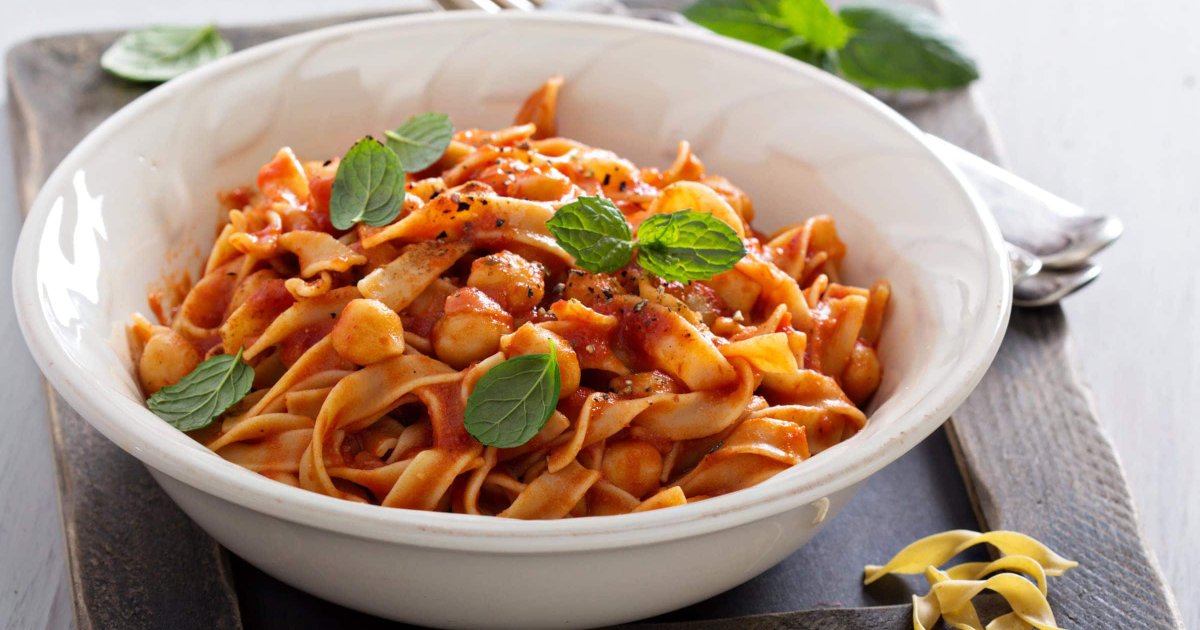 Recipe Chickpea and Tomato Pasta: The Authentic Italian Recipe - The Recipes Club