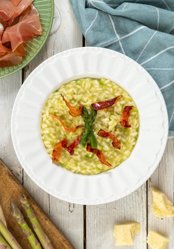 Recipe Asparagus Risotto with Speck, Authentic Italian Recipe