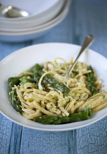 Recipe Asparagus and Pistachio Cream Pasta
