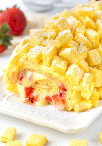 Recipe Mimosa Roll with Strawberries