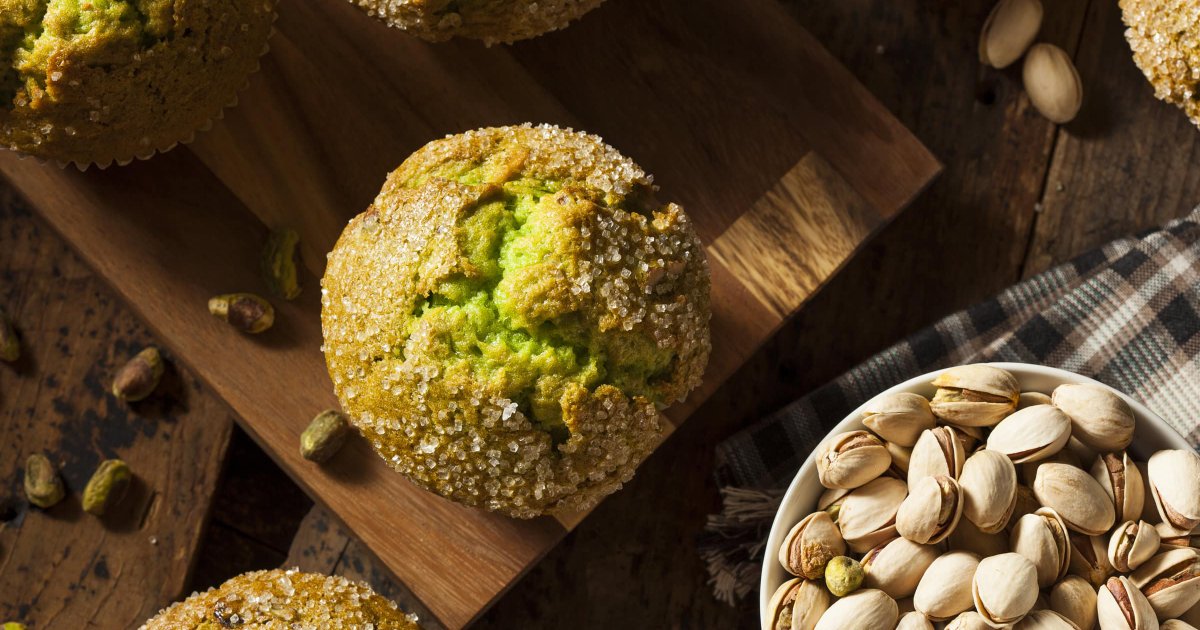 Recipe Pistachio and White Chocolate Muffins - The Recipes Club