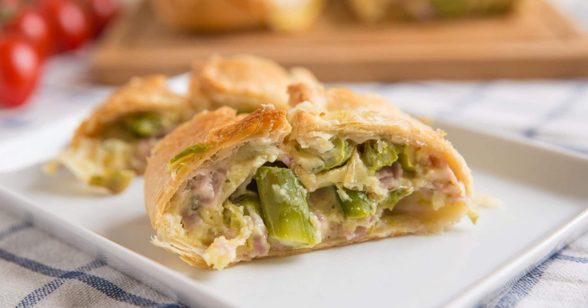 Recipe Savory Asparagus, Ham, and Cheese Strudel - The Recipes Club