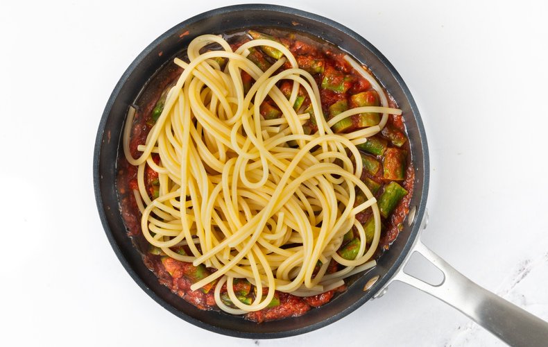 Asparagus Pasta Sauce Preparation