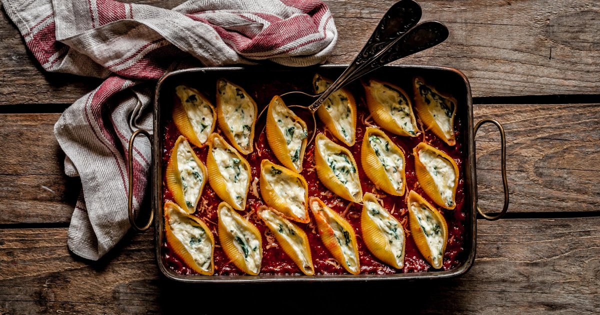 Recipe Baked Stuffed Conchiglioni with Ricotta and Spinach - The Recipes Club