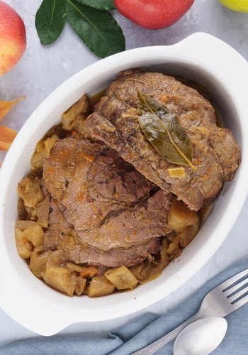 Recipe Beef Roast with Apples