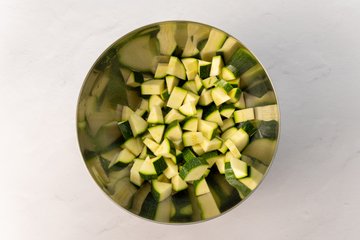 Making Baked Breadcrumb Zucchini, step 2