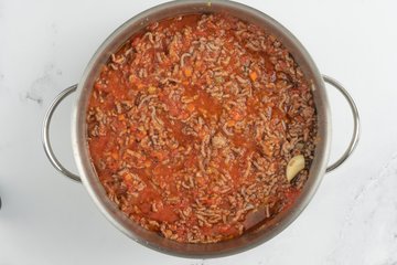 Making the baked lasagna bundles, step 3