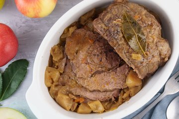 Recipe Beef Roast with Apples