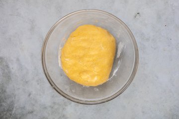 Making Bussolano, step 3
