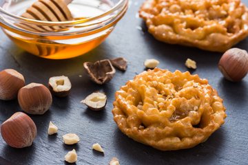 Recipe Cartellate (Fried Pastry Roses from Puglia)