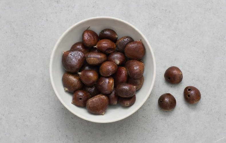 Chestnut Salami, step 1: rinsing and sorting the chestnuts