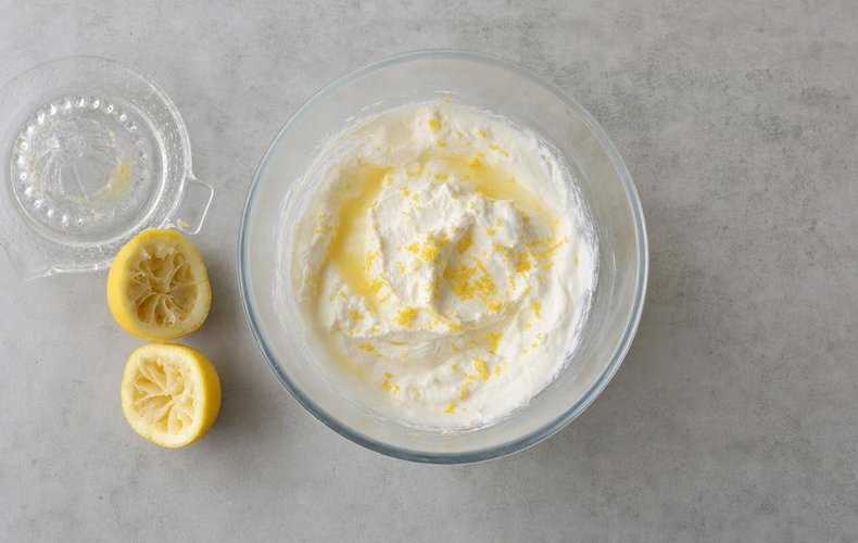 Chilled Lemon Cream, step 2: adding the lemon juice to the Greek yogurt