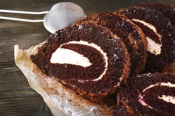 Recipe Chocolate Roll with Mascarpone Cream