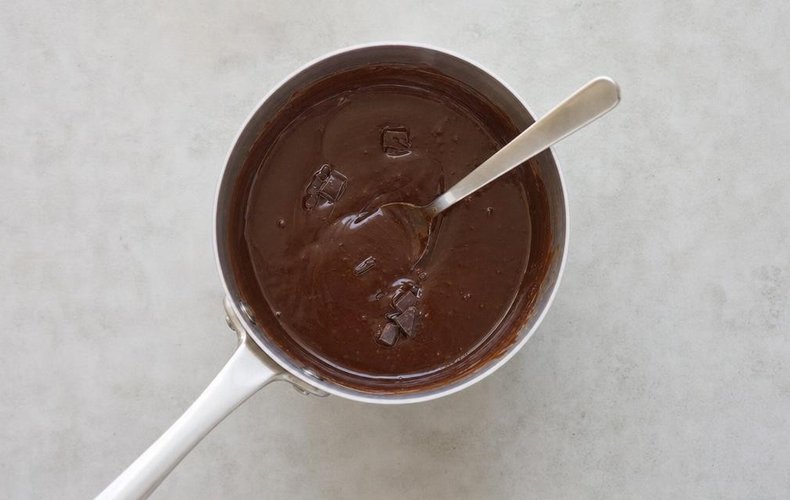Making chocolate rum truffles, step 1