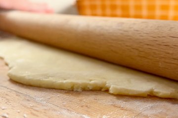 Second disk of dough rolled out for the top crust