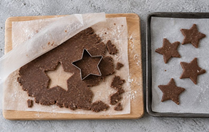 Cocoa and Hazelnut Shortcrust Cookies, step 4: star cookies cut from the rolled-out dough