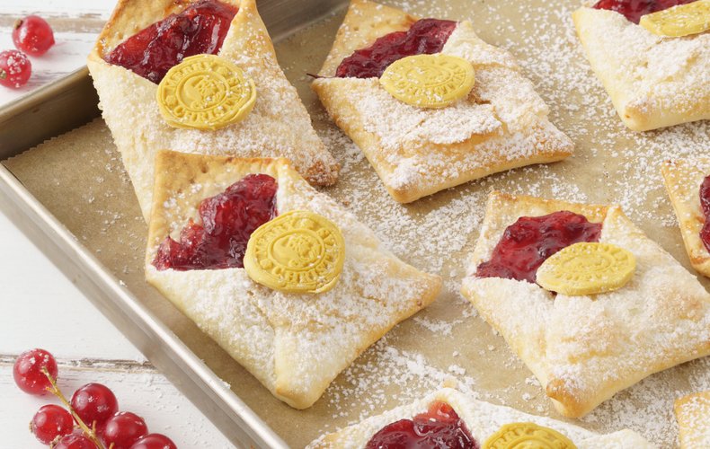 Filled Pastry Envelopes