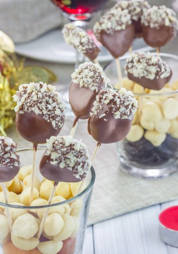 Recipe Fruit and Chocolate Lollipops