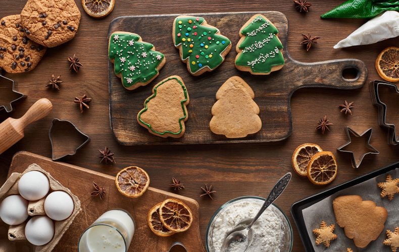 Green glazed Christmas tree cookies