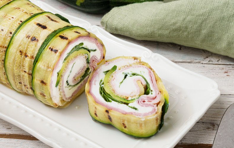 Grilled zucchini roll