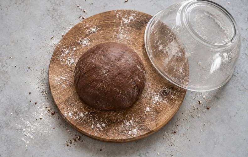Cocoa pasta dough resting