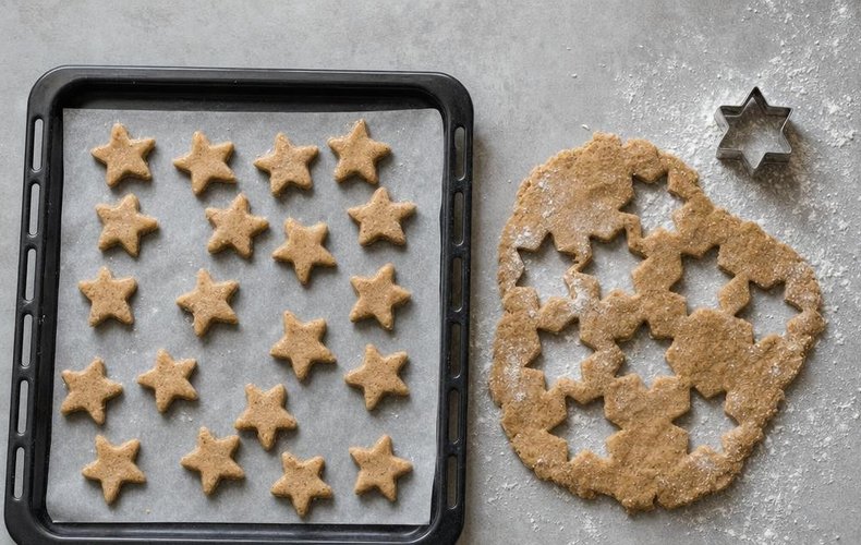 Honey Cookies, step 2: star cookies cut from the rolled-out dough
