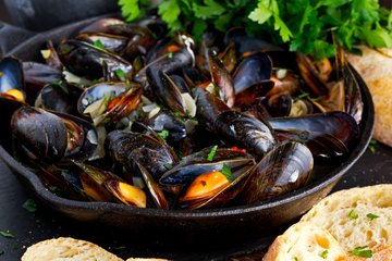 Recipe Impepata di Cozze (Neapolitan Peppered Mussels)