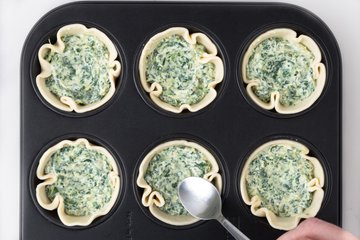 Making the ricotta and spinach tarts, step 12