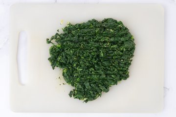 Making the ricotta and spinach tarts, step 2