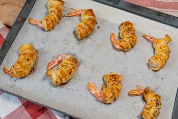 Recipe Lardo-Wrapped Jumbo Shrimp in Puff Pastry