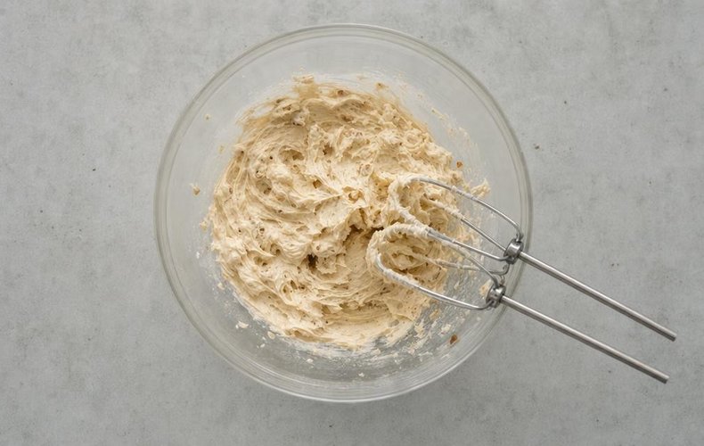 Laskonky Christmas Cookies, step 4: making the buttercream