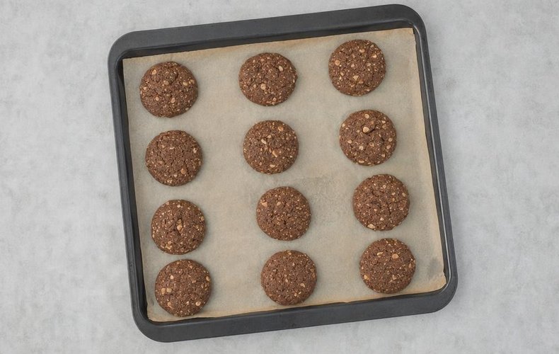 Lebkuchen, step 5: the baked cookies cooling