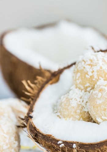 Recipe Lemon Coconut Truffles