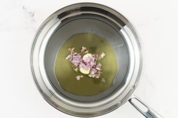 How to make spinach with cheese, photo 1