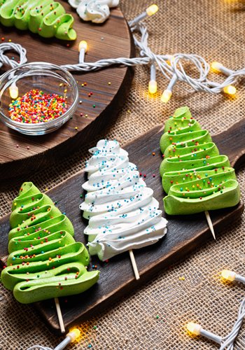 Recipe Meringue Christmas Trees on a Stick