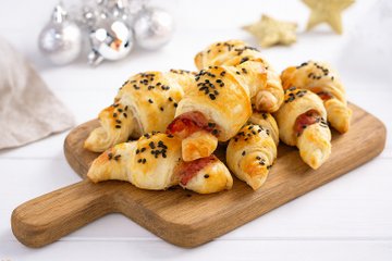 Recipe Mini Bacon Puff Pastry Crescents