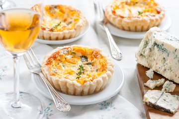 Recipe Mini Pumpkin and Gorgonzola Puff Pastry Tarts
